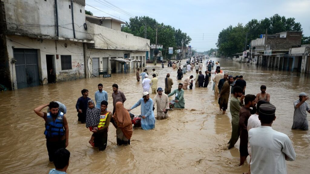 Monsoon rainfall and glacial melting in Pakistan <p>Caused flood of epic proportion, death and destruction